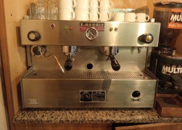 SUBASTA ONLINE LUNES 4 DE MAYO A LAS 14 30 HS "IMPECABLE RESTAURANTE"